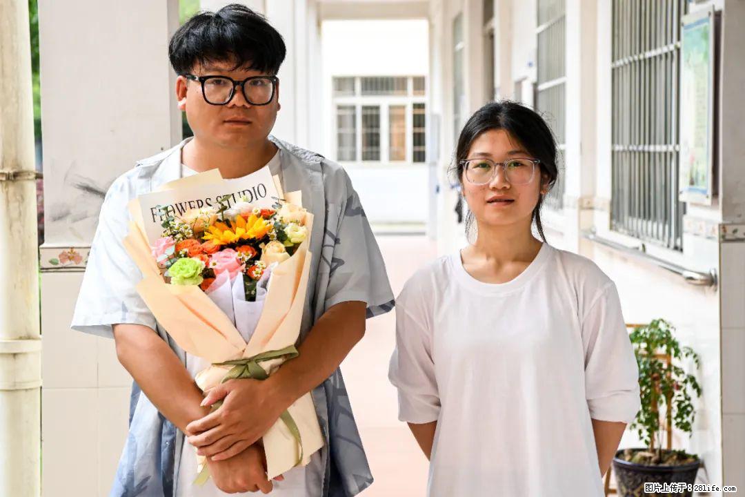 全网追的“扁担女孩”,找了一份暑假工,时薪12元 - 北海生活资讯 - 北海28生活网 bh.28life.com